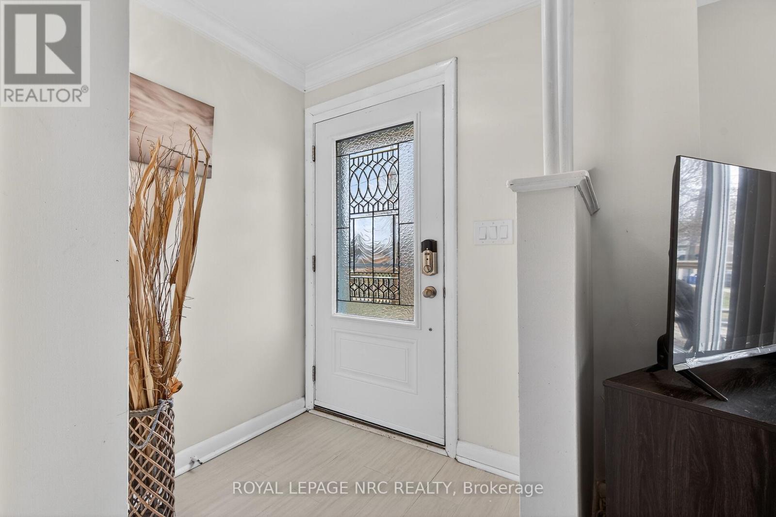 48 Alma Street S, Haldimand, Ontario  N0A 1H0 - Photo 9 - X12929184