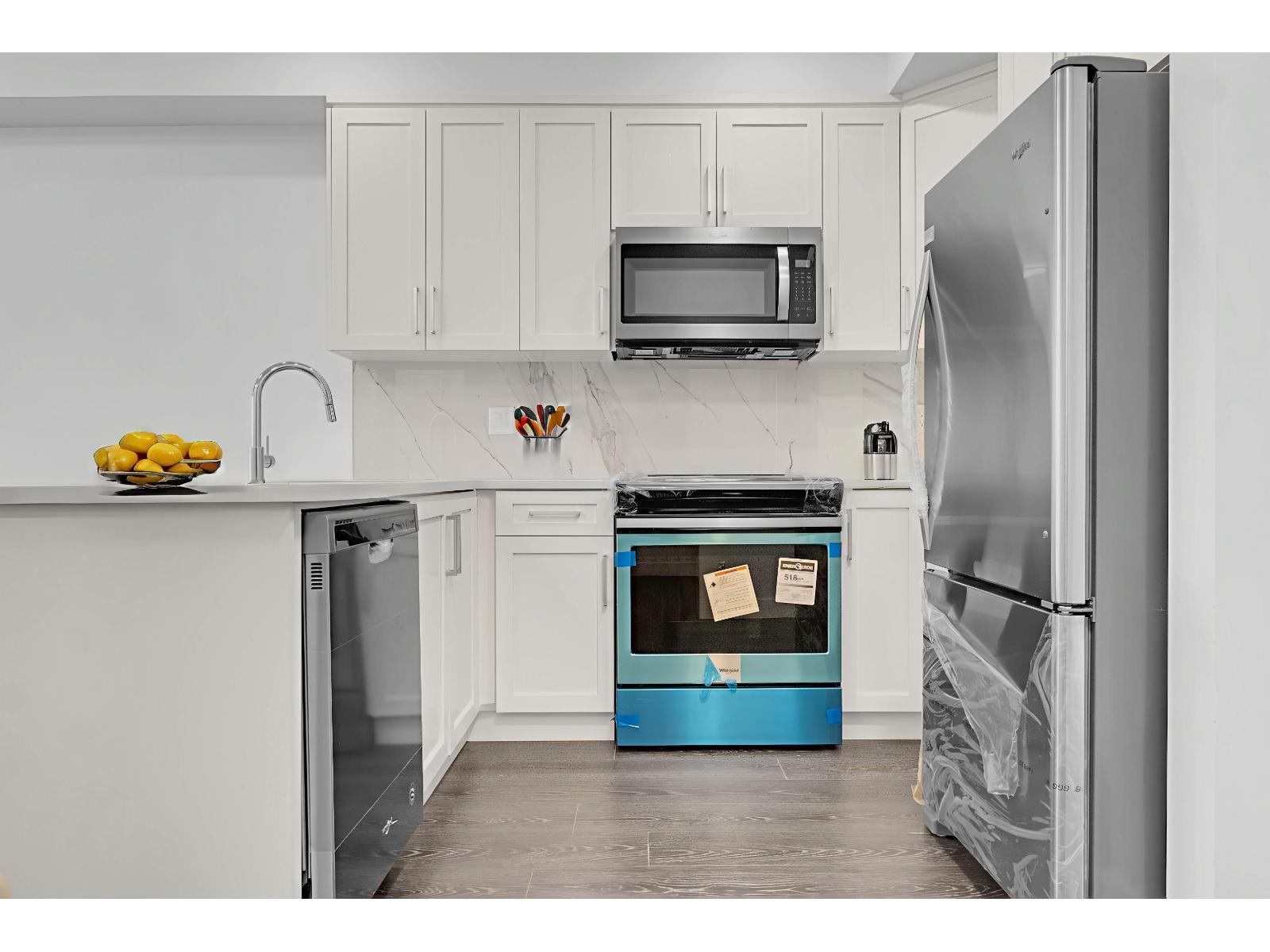 204 9983 E Barnston Drive, Surrey, British Columbia  V4N 6T3 - Photo 5 - R3101476