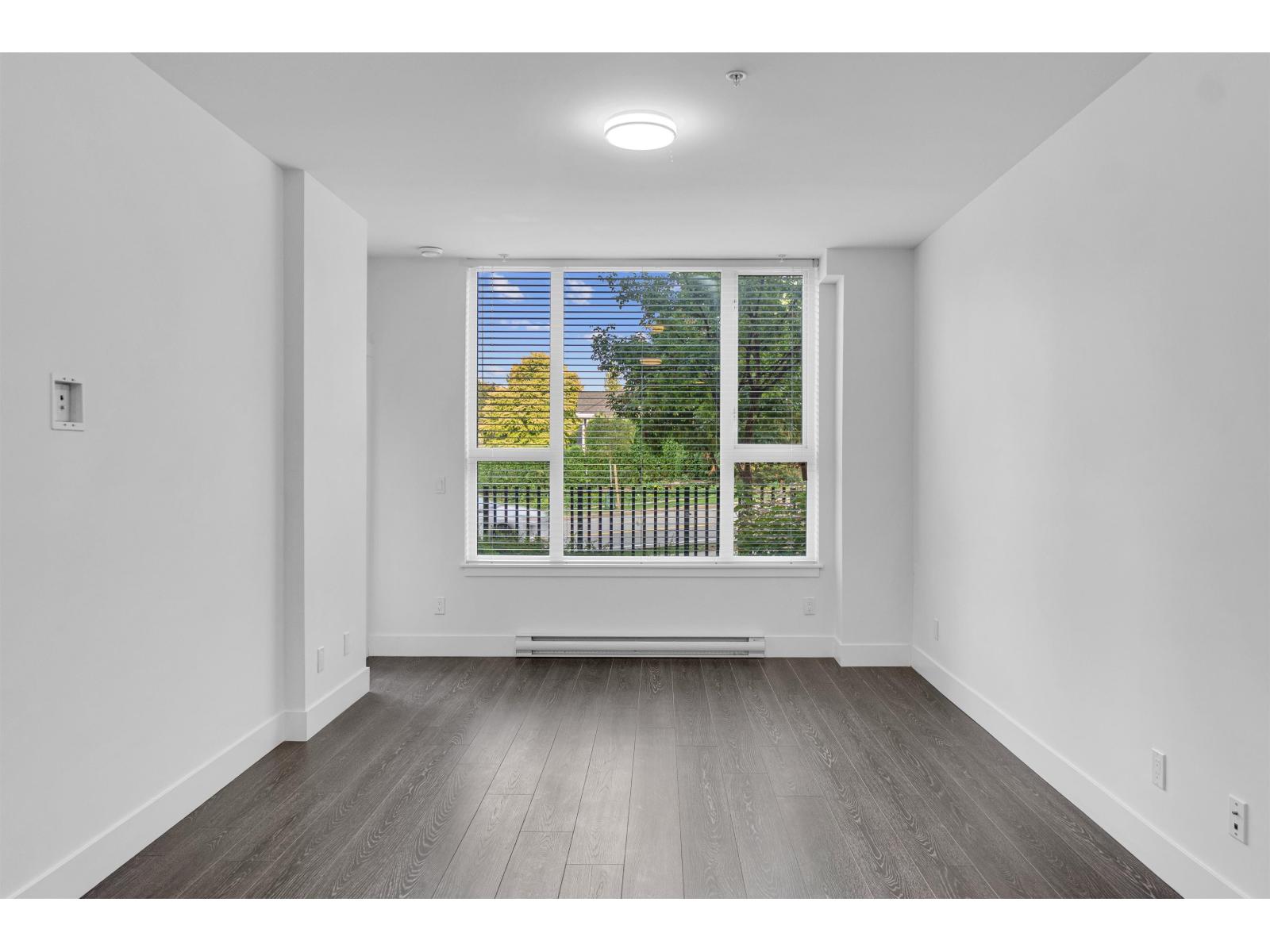 103 9983 E Barnston Drive, Surrey, British Columbia  V4N 6T3 - Photo 2 - R3101479