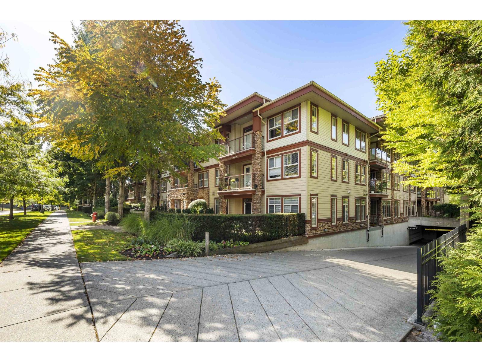 111 3355 Rosemary Heights Drive, Surrey, British Columbia  V3Z 2H5 - Photo 35 - R3098052