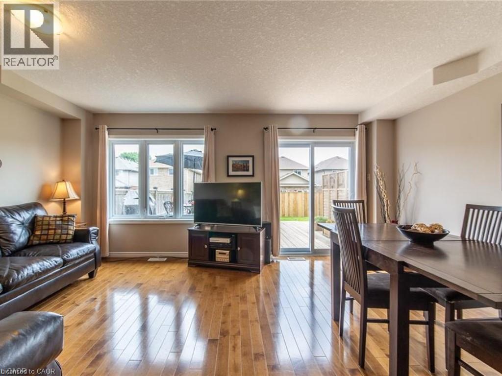 955 Zeller Crescent, Kitchener, Ontario  N2A 0C9 - Photo 7 - 40814193