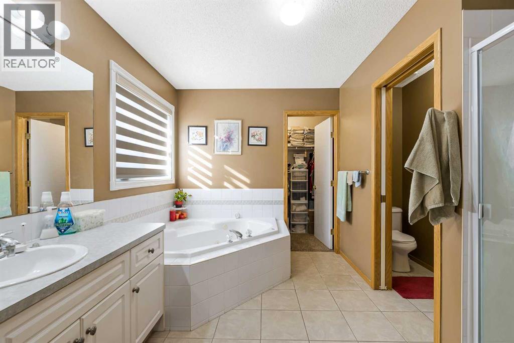 332 Harvest Hills Drive Ne, Calgary, Alberta  T3K 4H7 - Photo 21 - A2288215