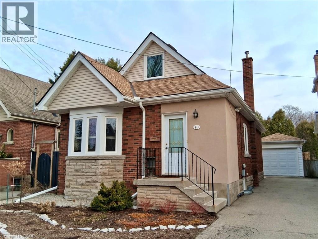 40 ROANOKE Road, Hamilton, Ontario