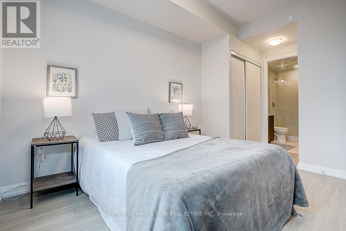 1810 - 25 Holly Street, Toronto, Ontario  M4S 0E3 - Photo 44 - C12924694