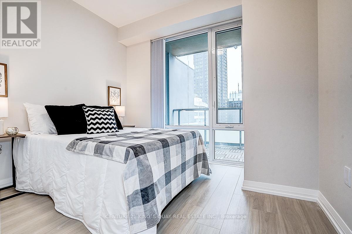 1810 - 25 Holly Street, Toronto, Ontario  M4S 0E3 - Photo 46 - C12924694
