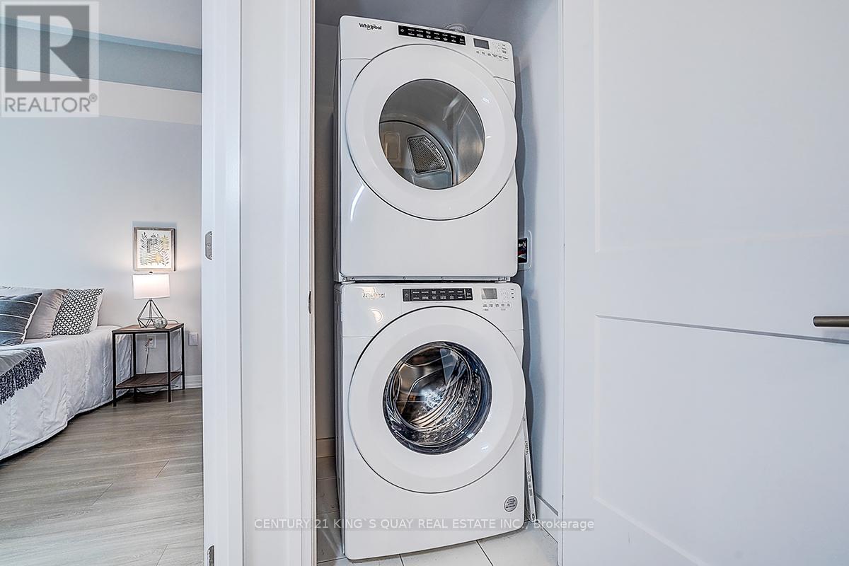 1810 - 25 Holly Street, Toronto, Ontario  M4S 0E3 - Photo 49 - C12924694