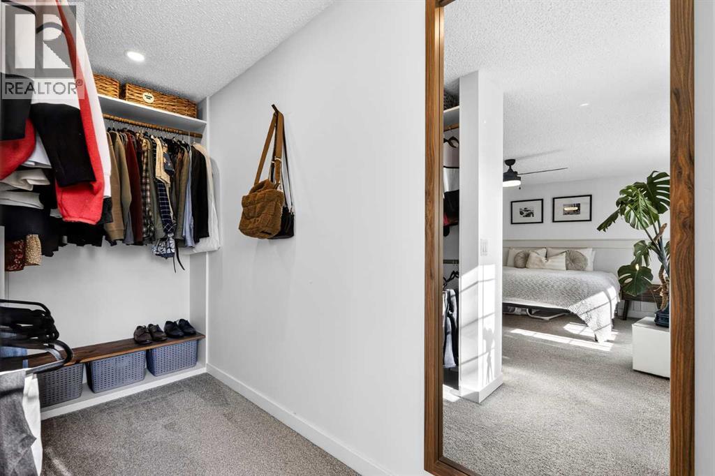 77 Point Drive Nw, Calgary, Alberta  T3B 4V9 - Photo 26 - A2293043