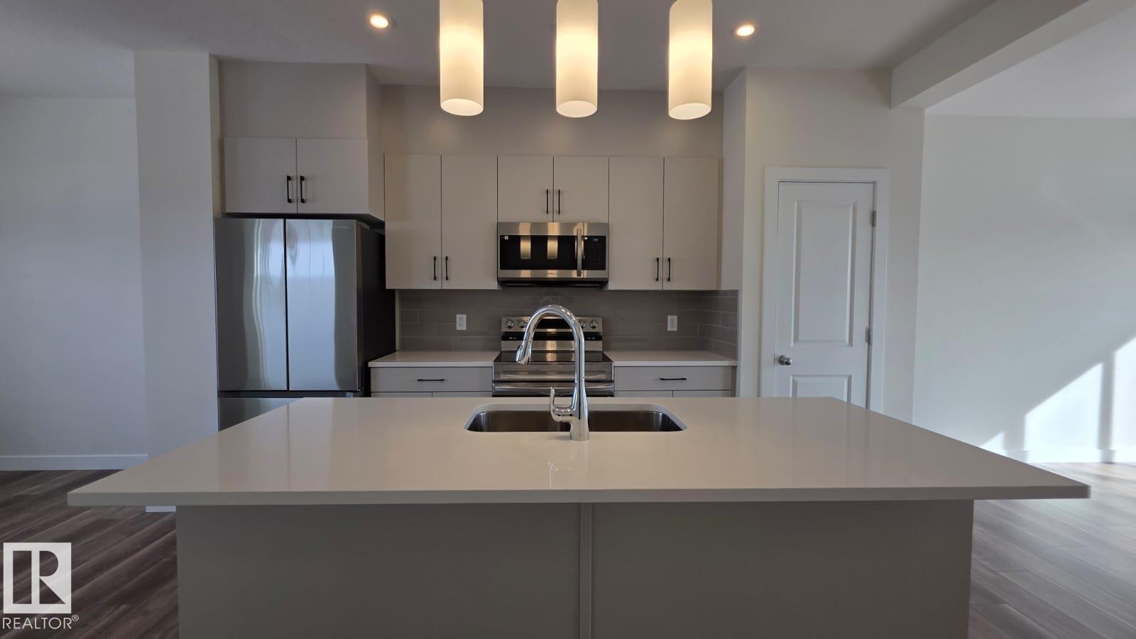 675 Cambrian Bv, Sherwood Park, Alberta  T8H 3B7 - Photo 4 - E4475601