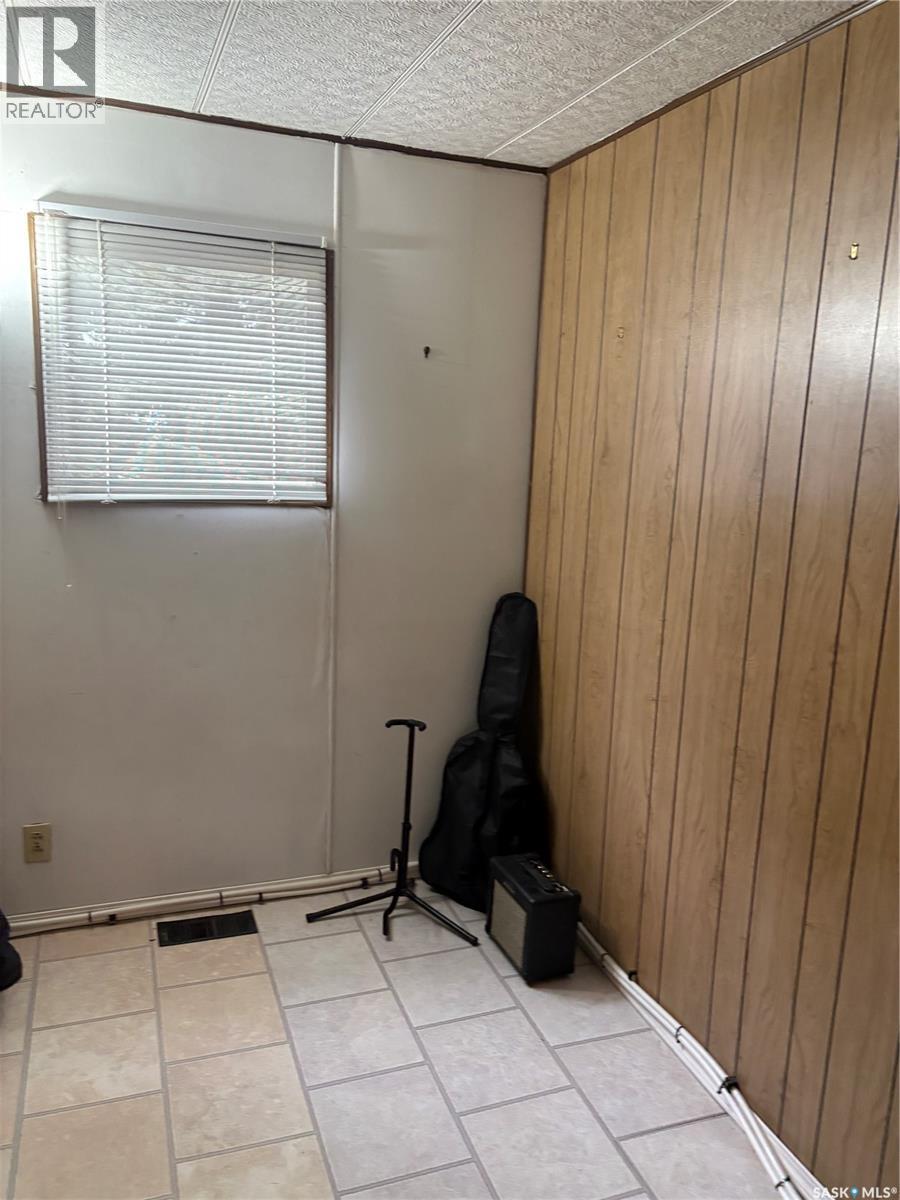 713 Mann Avenue, Radville, Saskatchewan  S0C 2G0 - Photo 10 - SK031439
