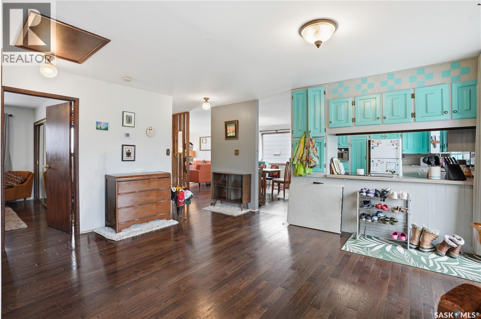 119 Yukon Court, Saskatoon, Saskatchewan  S7K 4G4 - Photo 5 - SK031372