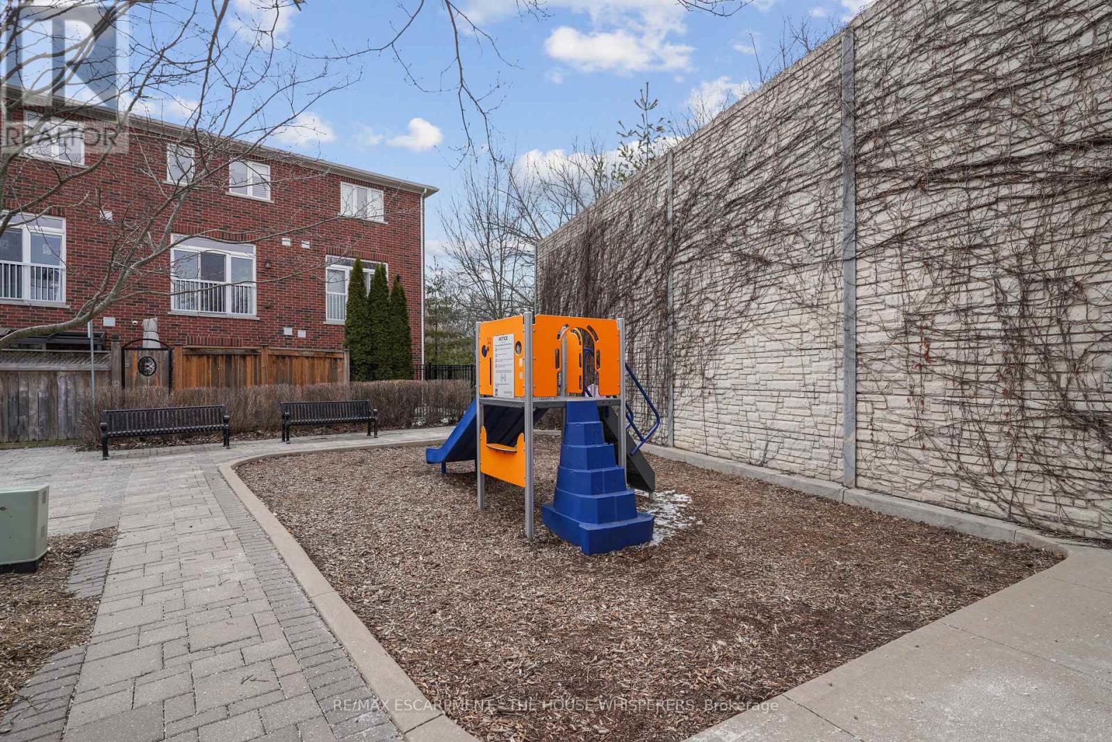 29 - 181 Plains Road W, Burlington, Ontario  L7T 0B1 - Photo 37 - W12899486