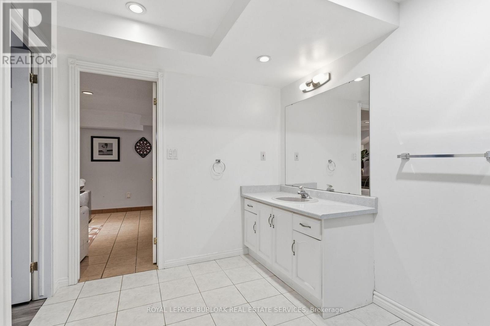 2223 Headon Road, Burlington, Ontario  L7M 3W7 - Photo 36 - W12928058