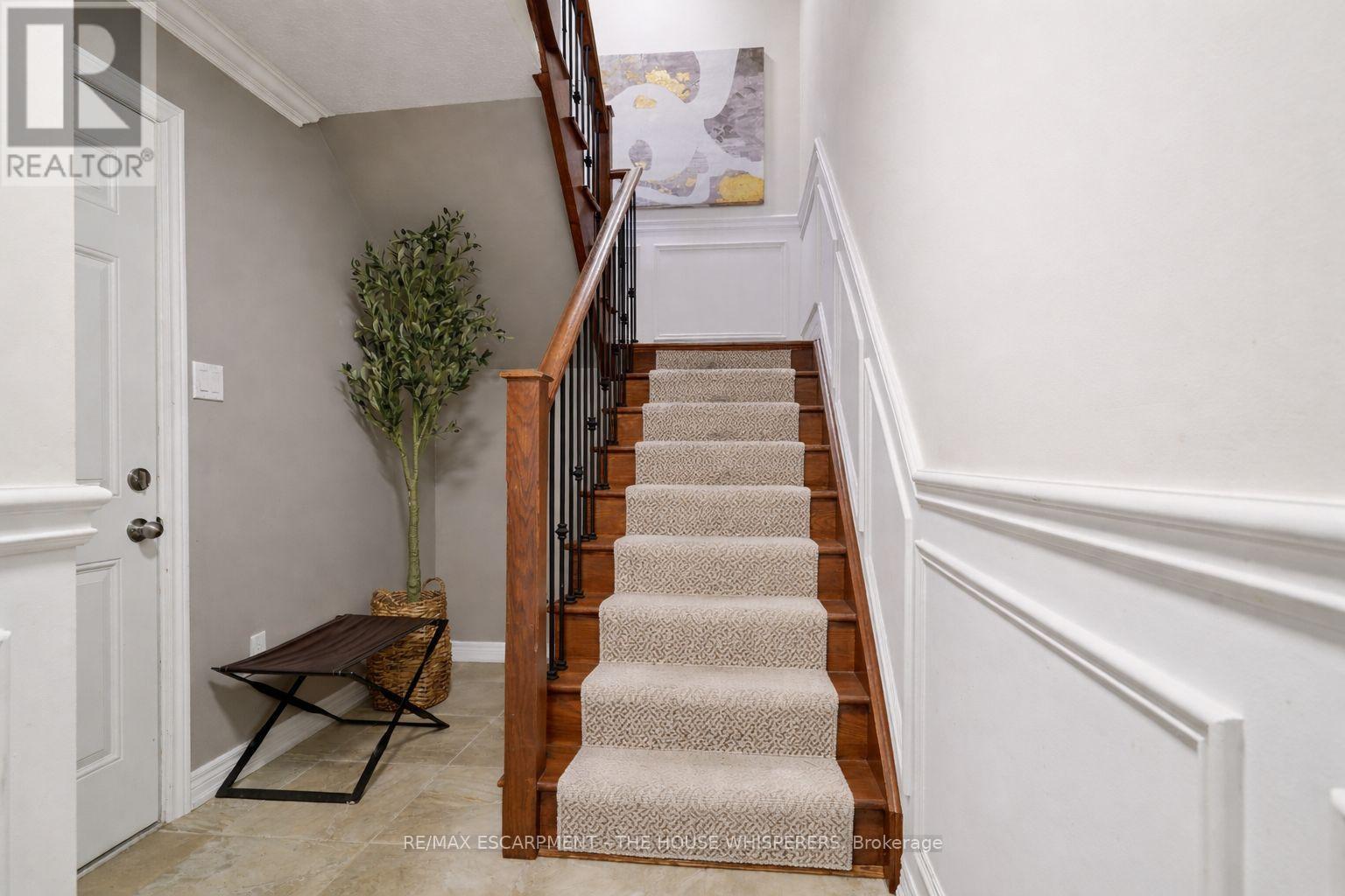 29 - 181 Plains Road W, Burlington, Ontario  L7T 0B1 - Photo 6 - W12899486