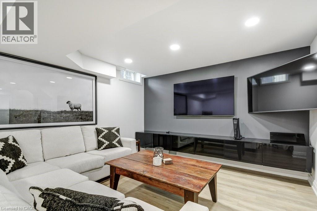 4 Harnesworth Crescent, Waterdown, Ontario  L8B 0J3 - Photo 27 - 40815602