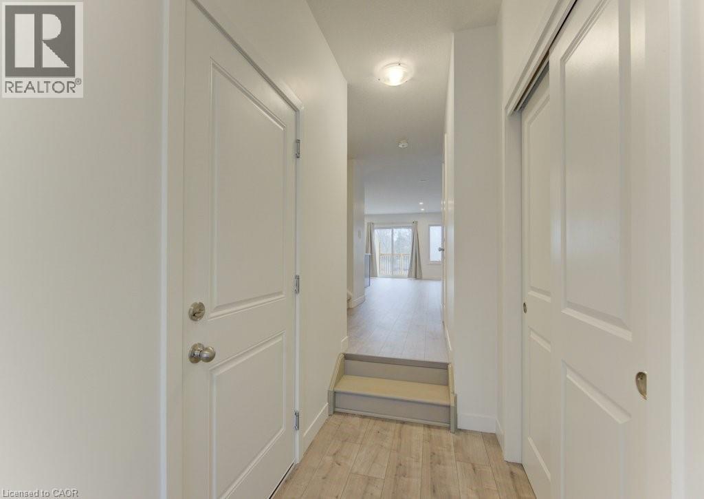 29 Oak Forest Common, Cambridge, Ontario  N1S 0G3 - Photo 6 - 40814941