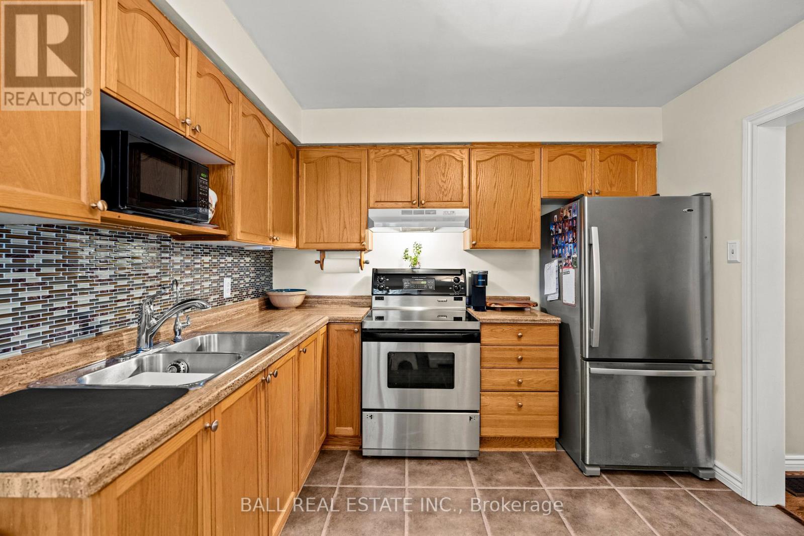 63 Strachan Street, Port Hope, Ontario  L1A 1H8 - Photo 9 - X12929312