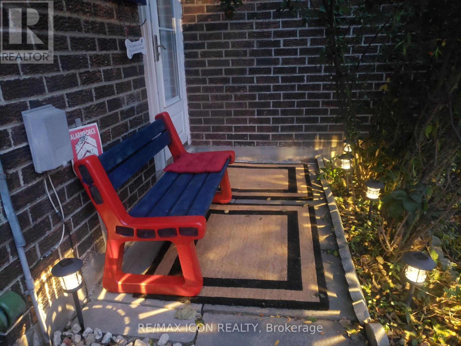 351 Trudelle Street, Toronto, Ontario  M1J 3J9 - Photo 2 - E12929430