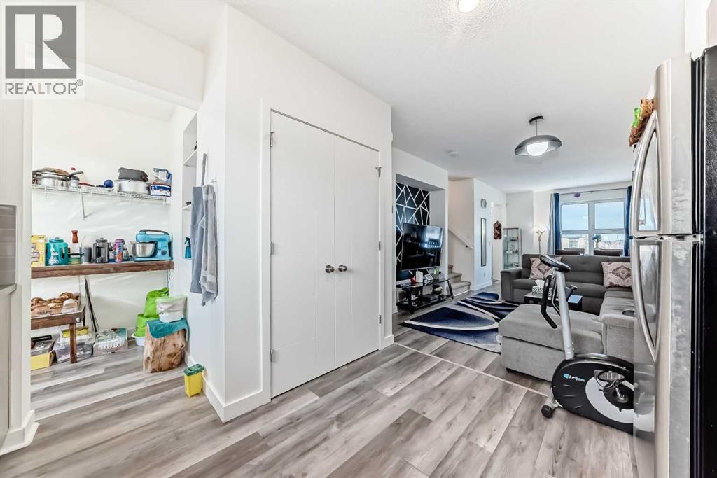 83 Savanna Park Ne, Calgary, Alberta  T3J 0Y8 - Photo 8 - A2276597