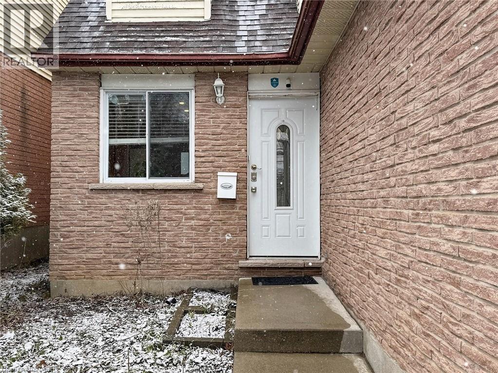 131 Ironwood Road, Guelph, Ontario  N1G 3P5 - Photo 2 - 40815244