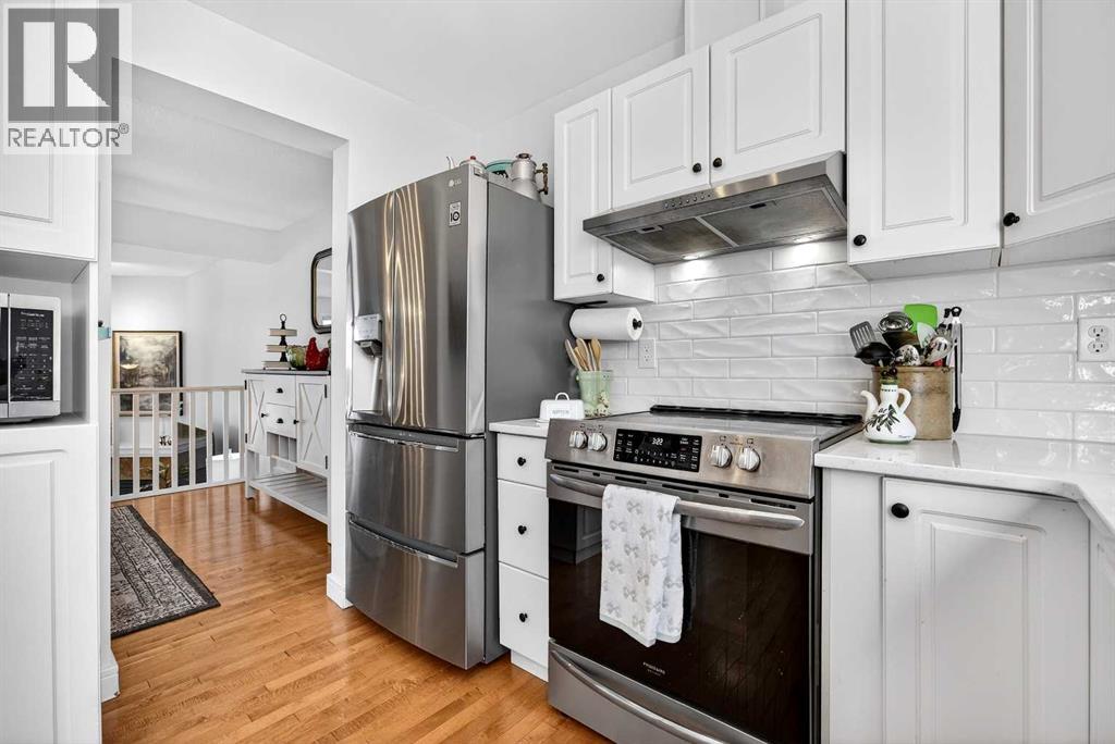 94 Candle Terrace Sw, Calgary, Alberta  T2W 6G7 - Photo 19 - A2296042