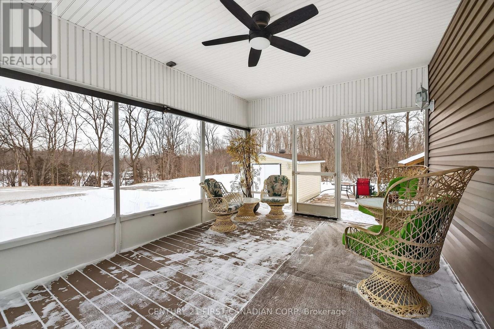 9128 Indian Hills Trail W, Lambton Shores, Ontario  N0N 1J2 - Photo 37 - X12929226