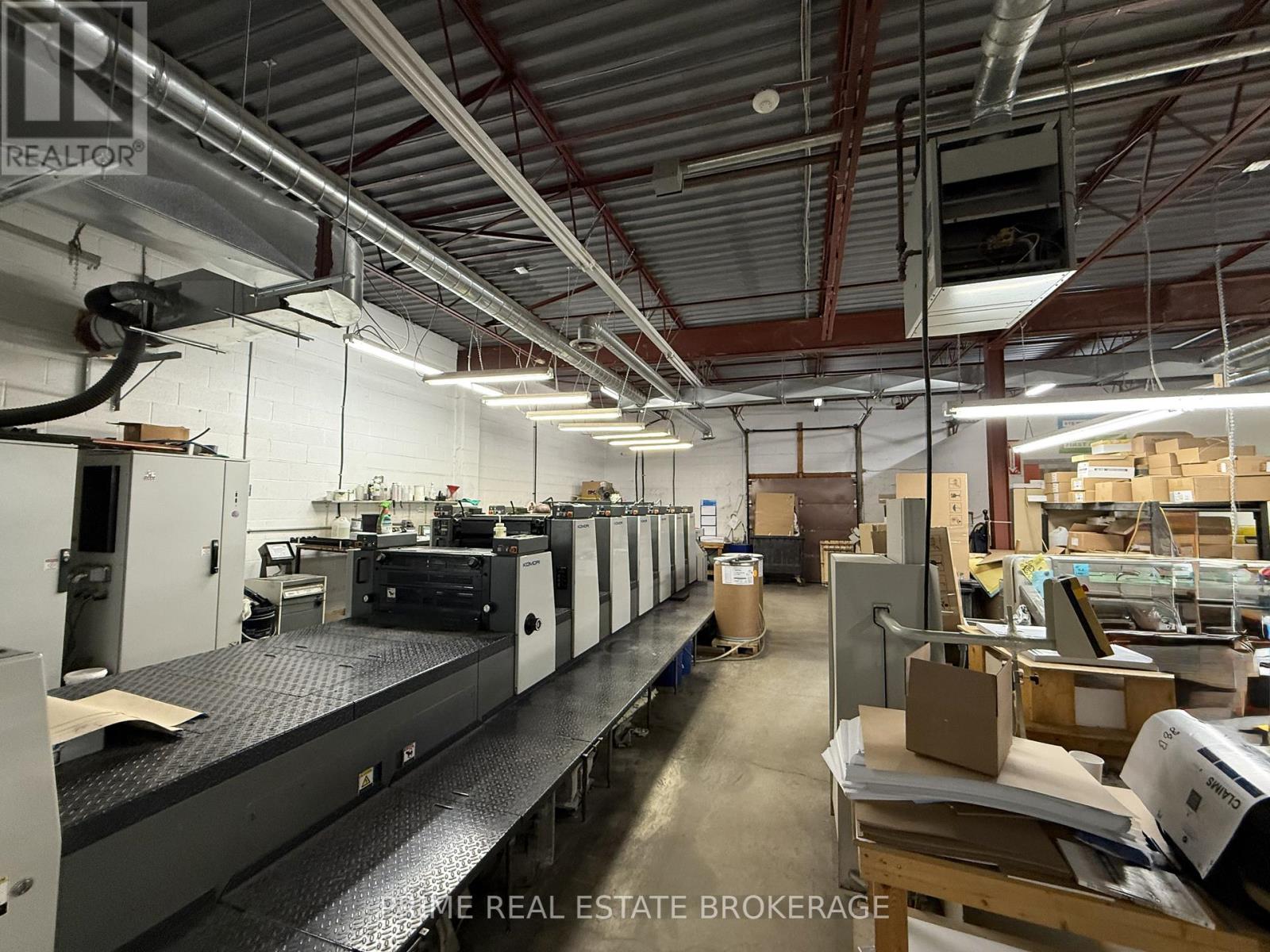 Unit 6+7 - 647 Wilton Grove, London South, Ontario  N6N 1N7 - Photo 8 - X12929262