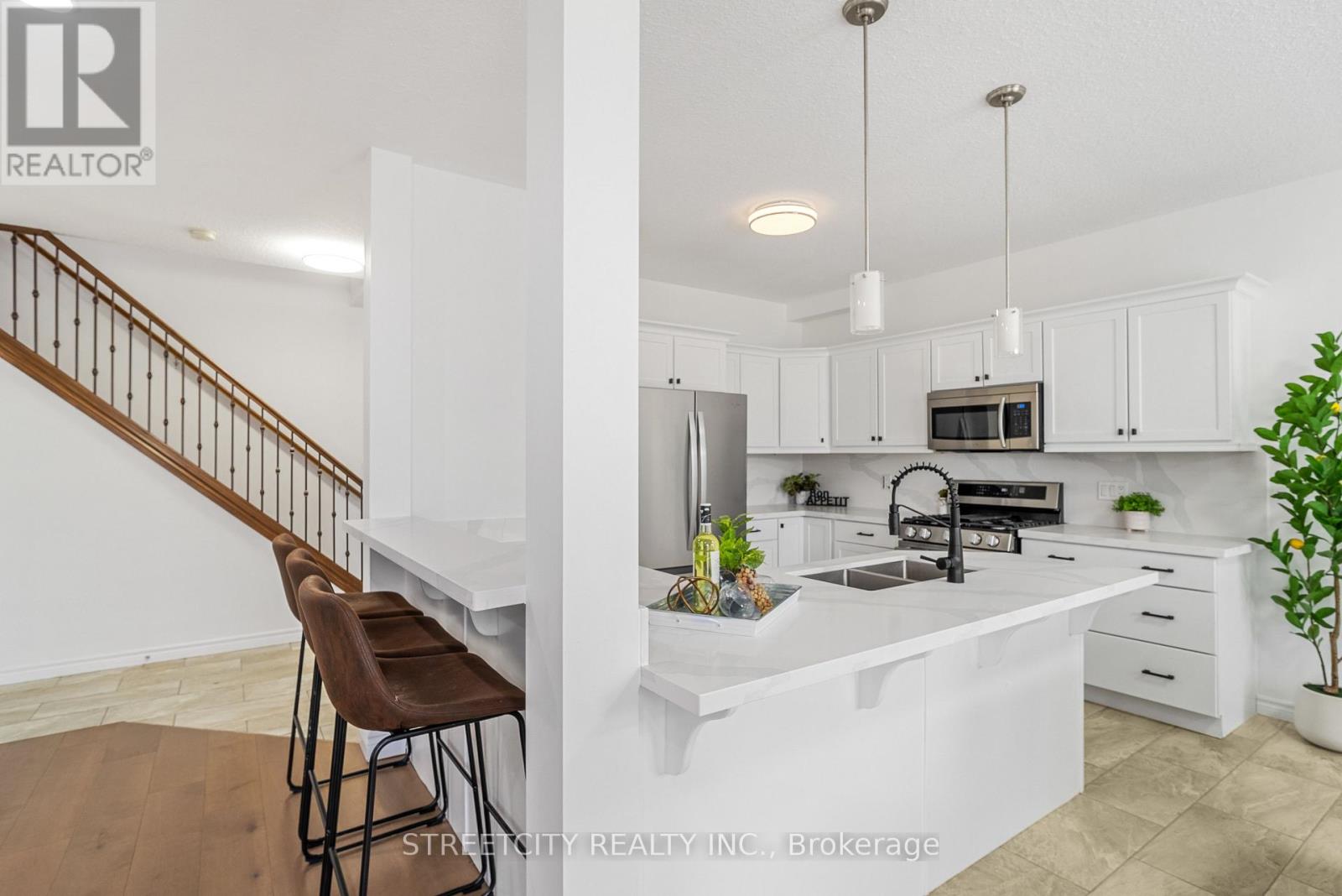 1126 North Wenige Drive, London North, Ontario  N5X 4K5 - Photo 11 - X12929270