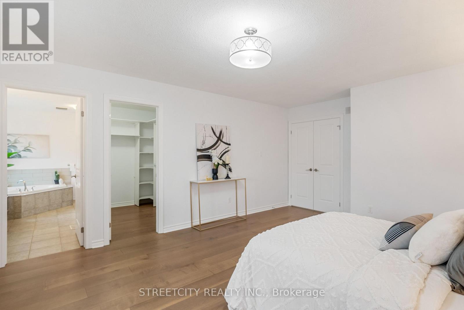 1126 North Wenige Drive, London North, Ontario  N5X 4K5 - Photo 22 - X12929270