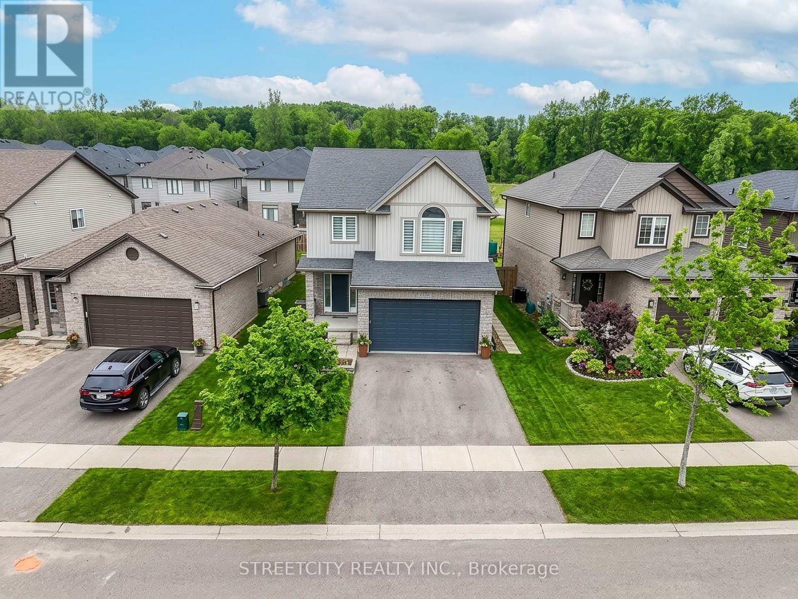 1126 North Wenige Drive, London North, Ontario  N5X 4K5 - Photo 4 - X12929270