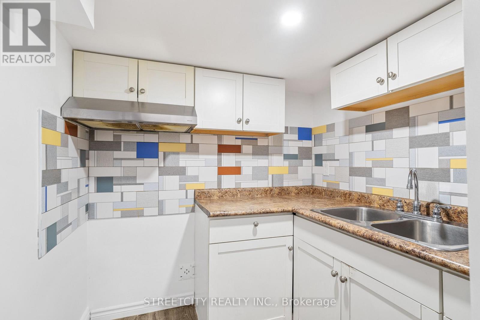 1126 North Wenige Drive, London North, Ontario  N5X 4K5 - Photo 43 - X12929270