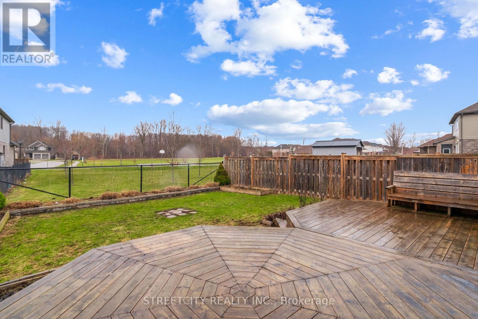 1126 North Wenige Drive, London North, Ontario  N5X 4K5 - Photo 46 - X12929270