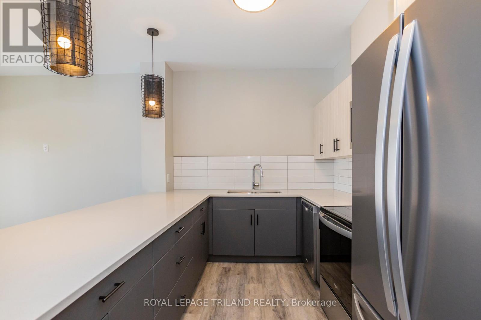 101 - 555 Teeple Terrace, London South, Ontario  N6K 0L6 - Photo 10 - X12929304