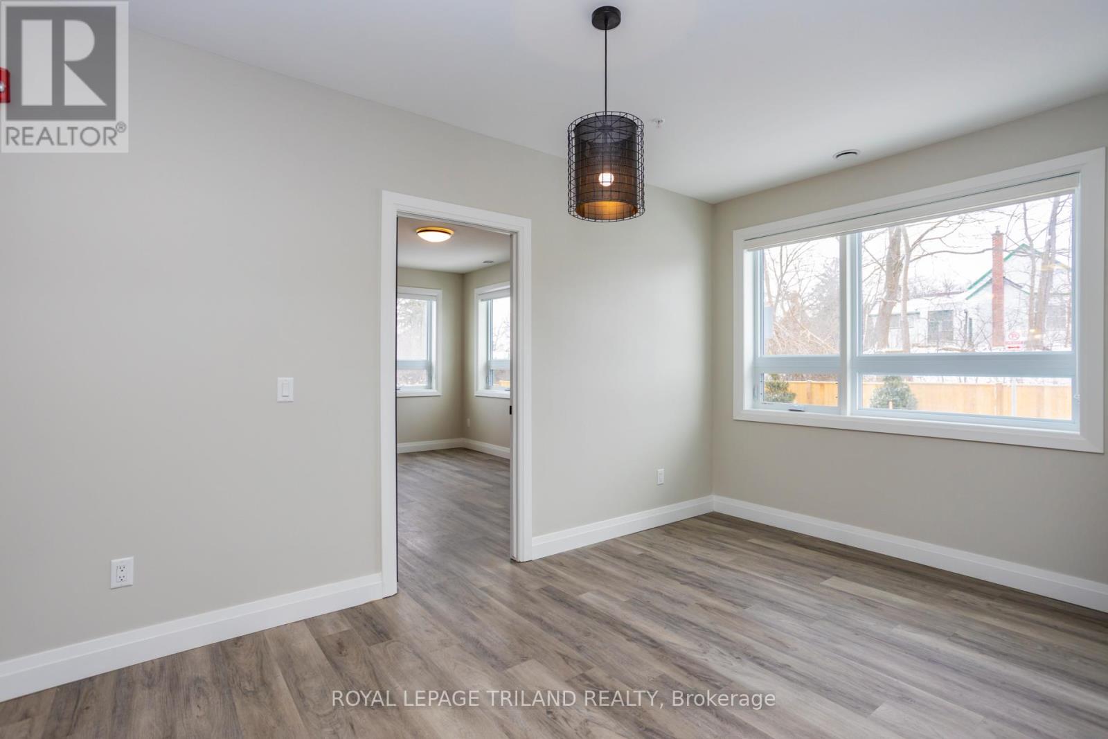 101 - 555 Teeple Terrace, London South, Ontario  N6K 0L6 - Photo 7 - X12929304