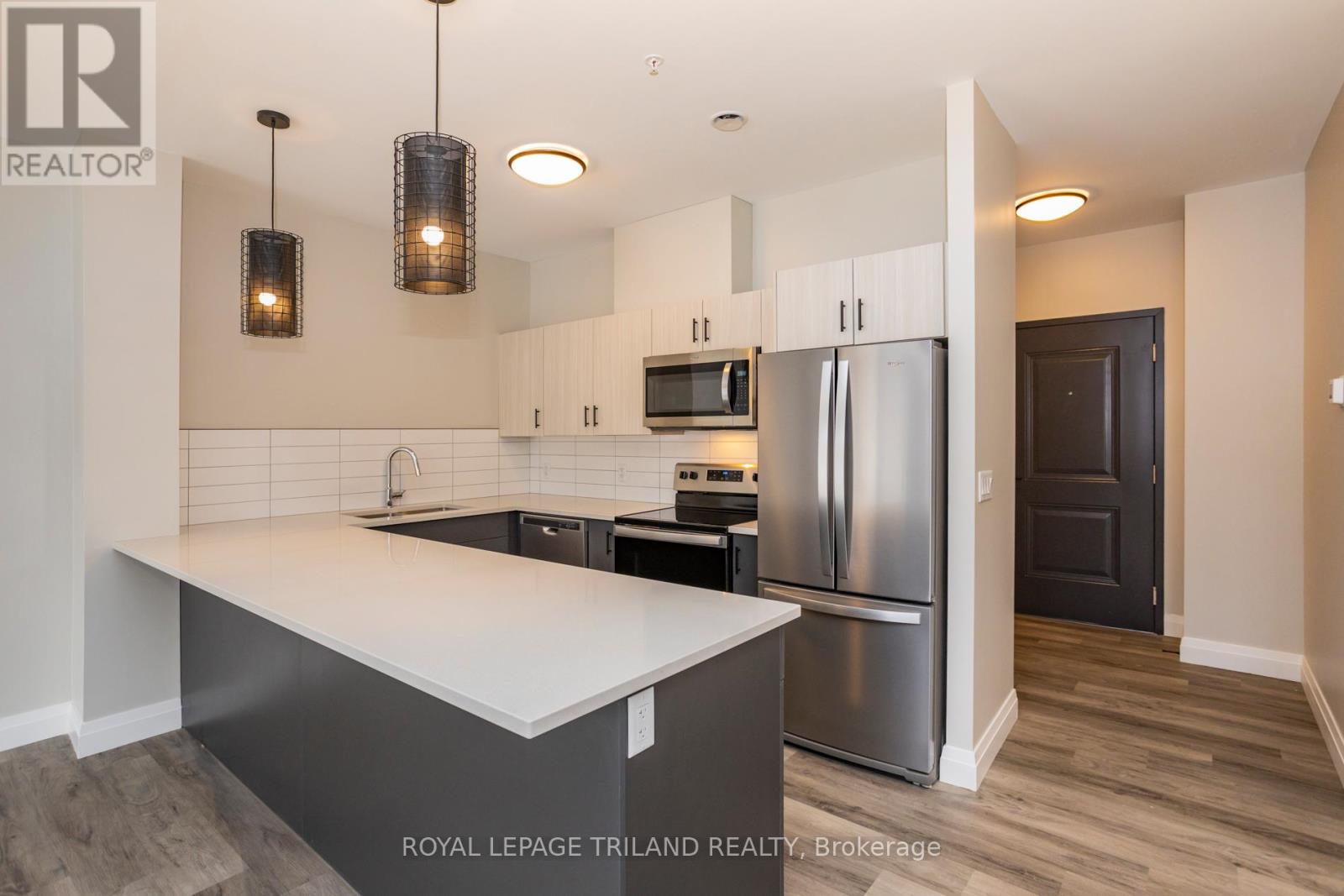 101 - 555 Teeple Terrace, London South, Ontario  N6K 0L6 - Photo 8 - X12929304