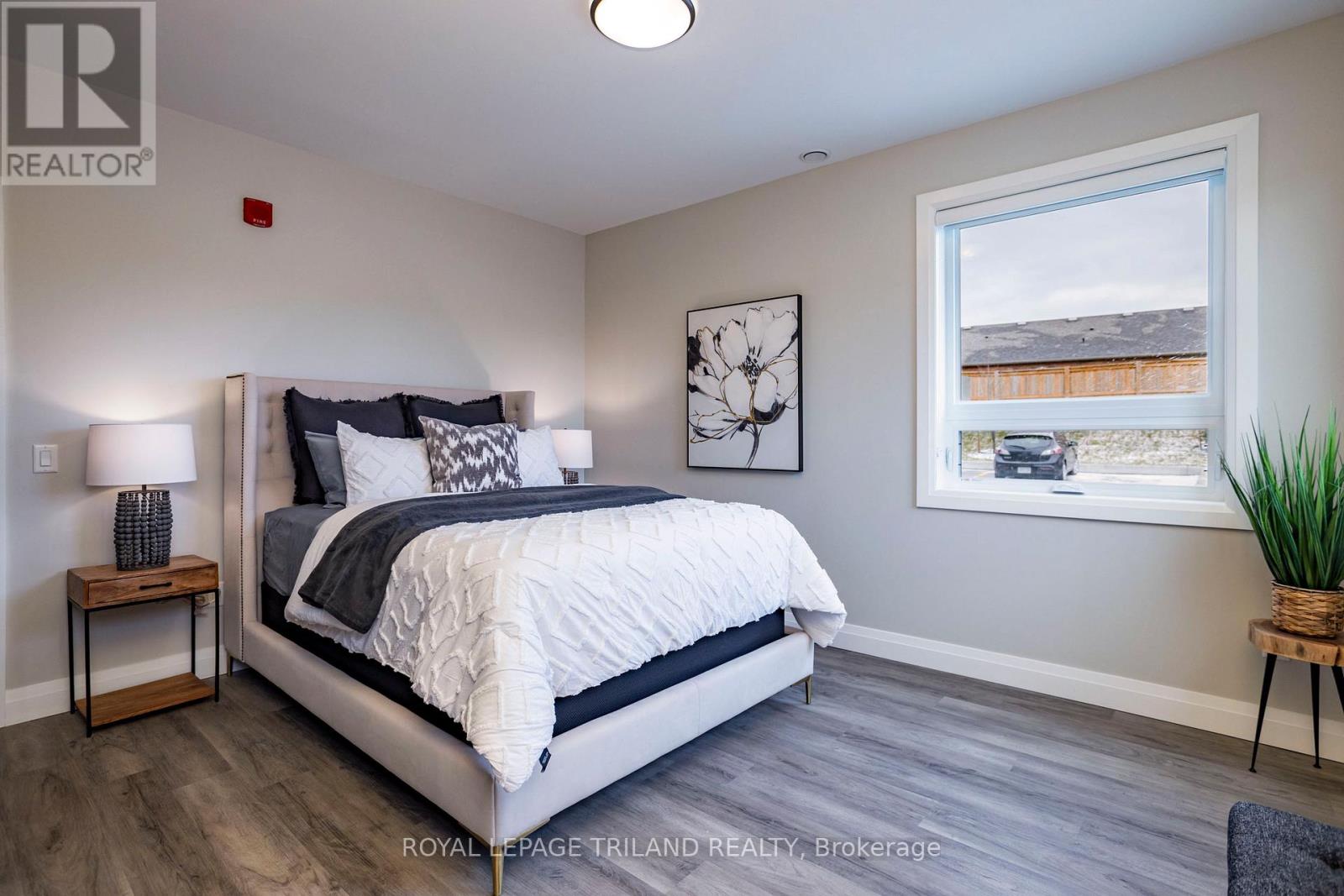 407 - 555 Teeple Terrace, London South, Ontario  N6K 0L6 - Photo 11 - X12929306