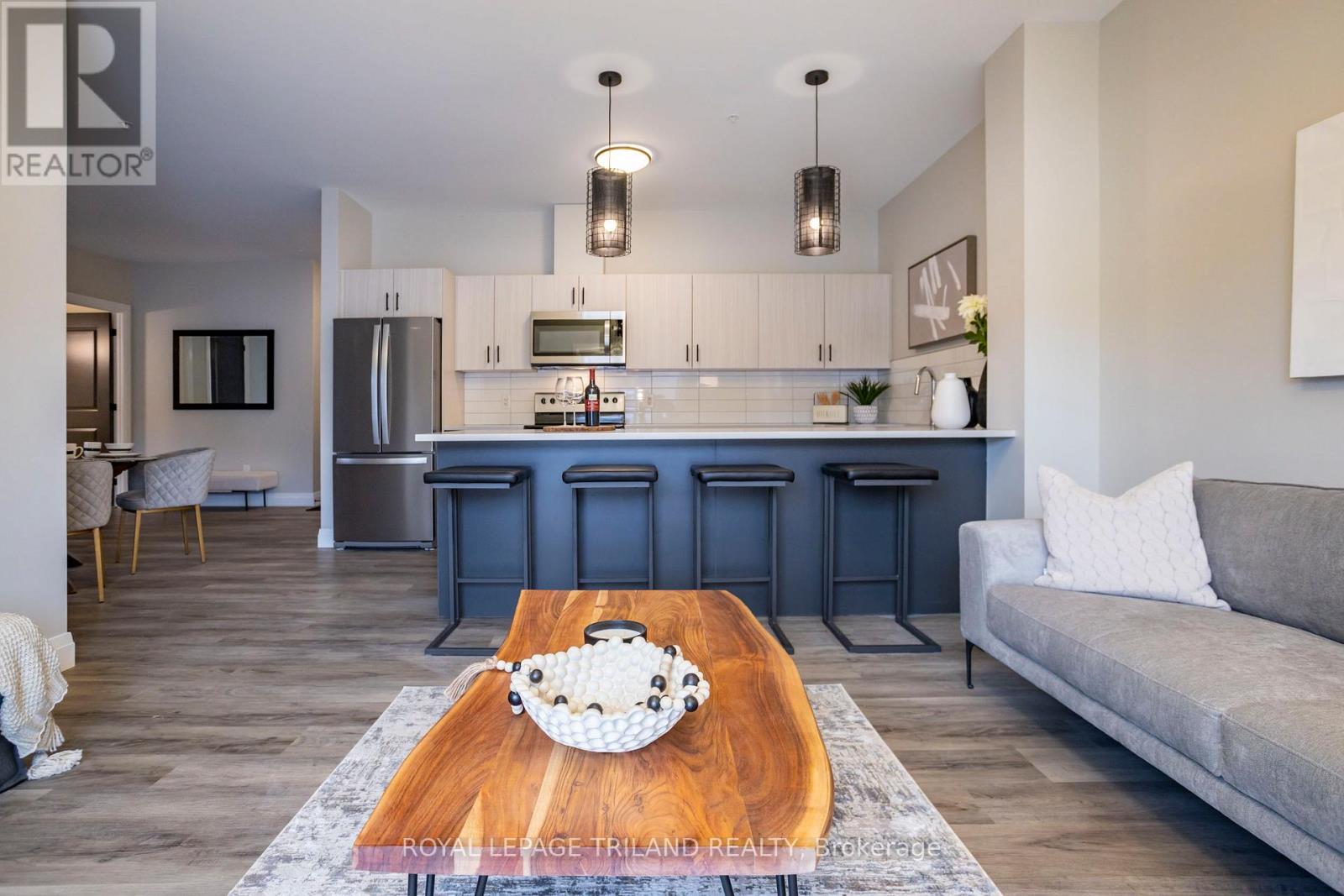 407 - 555 Teeple Terrace, London South, Ontario  N6K 0L6 - Photo 5 - X12929306