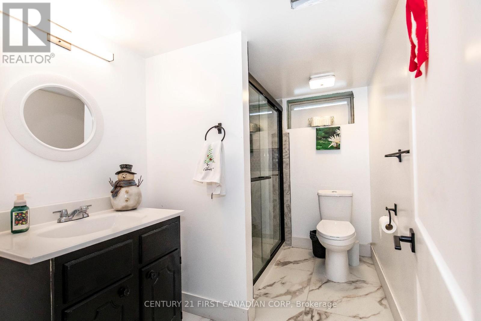 Photo 18 of 45 for 12 Noel Avenue