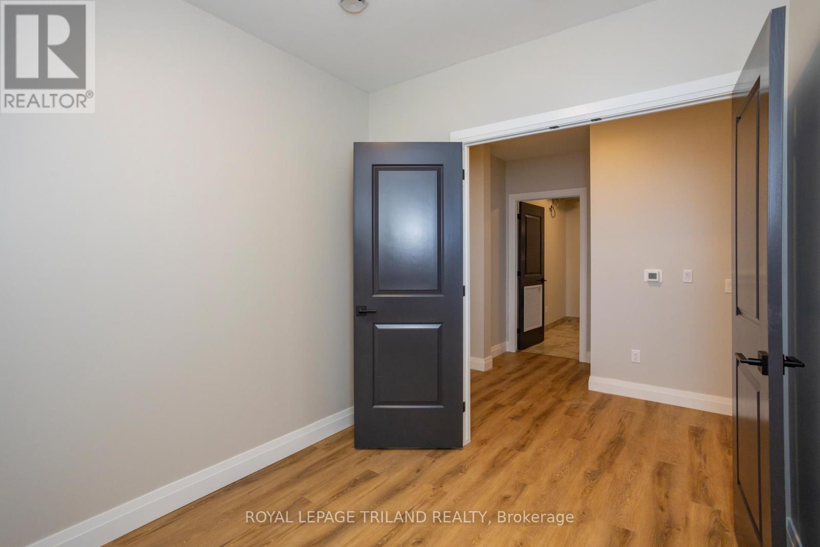 405 - 555 Teeple Terrace, London South, Ontario  N6K 0L6 - Photo 3 - X12929420