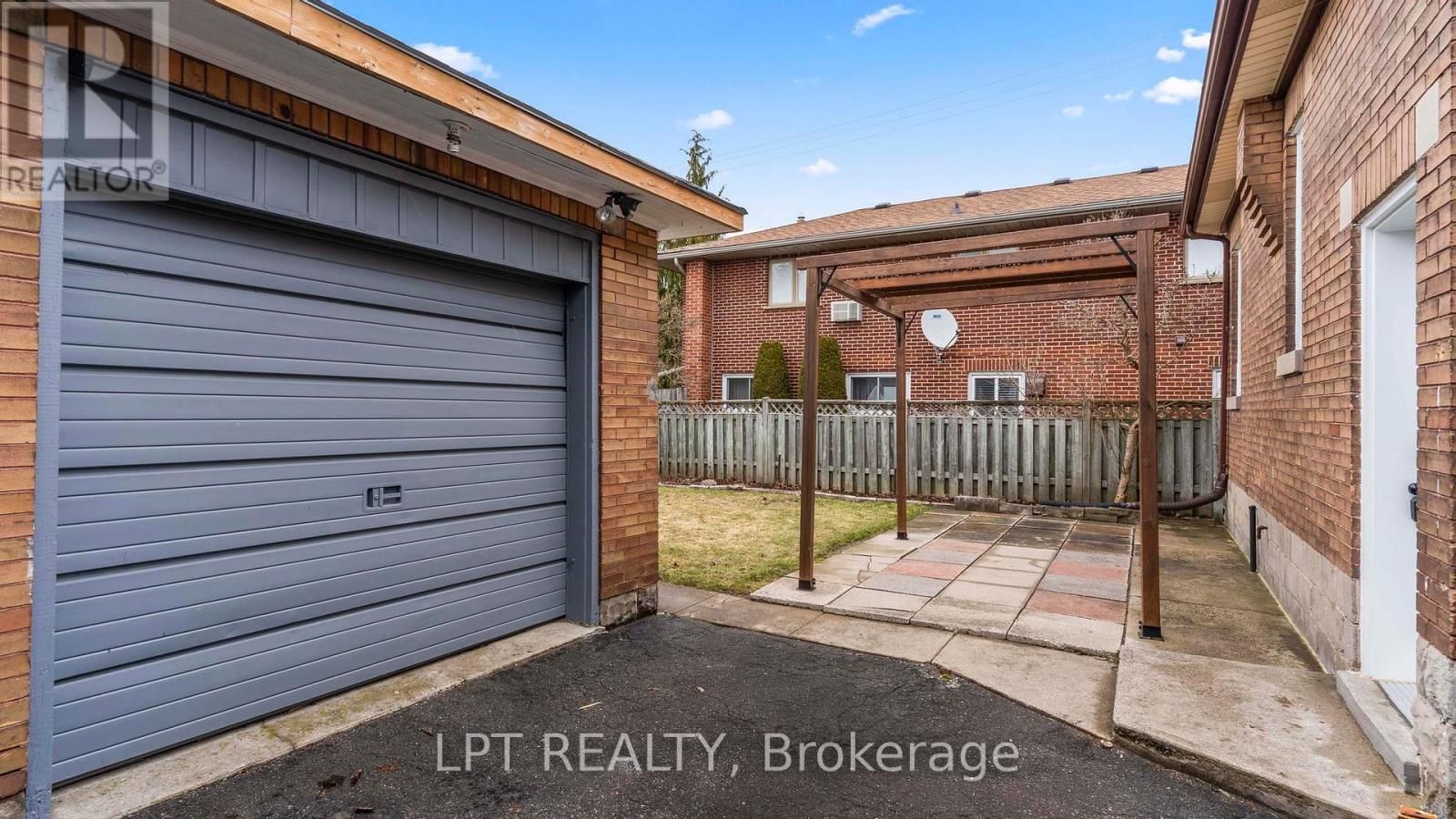 1084 Trafalgar Street, London East, Ontario  N5Z 1G7 - Photo 25 - X12929438