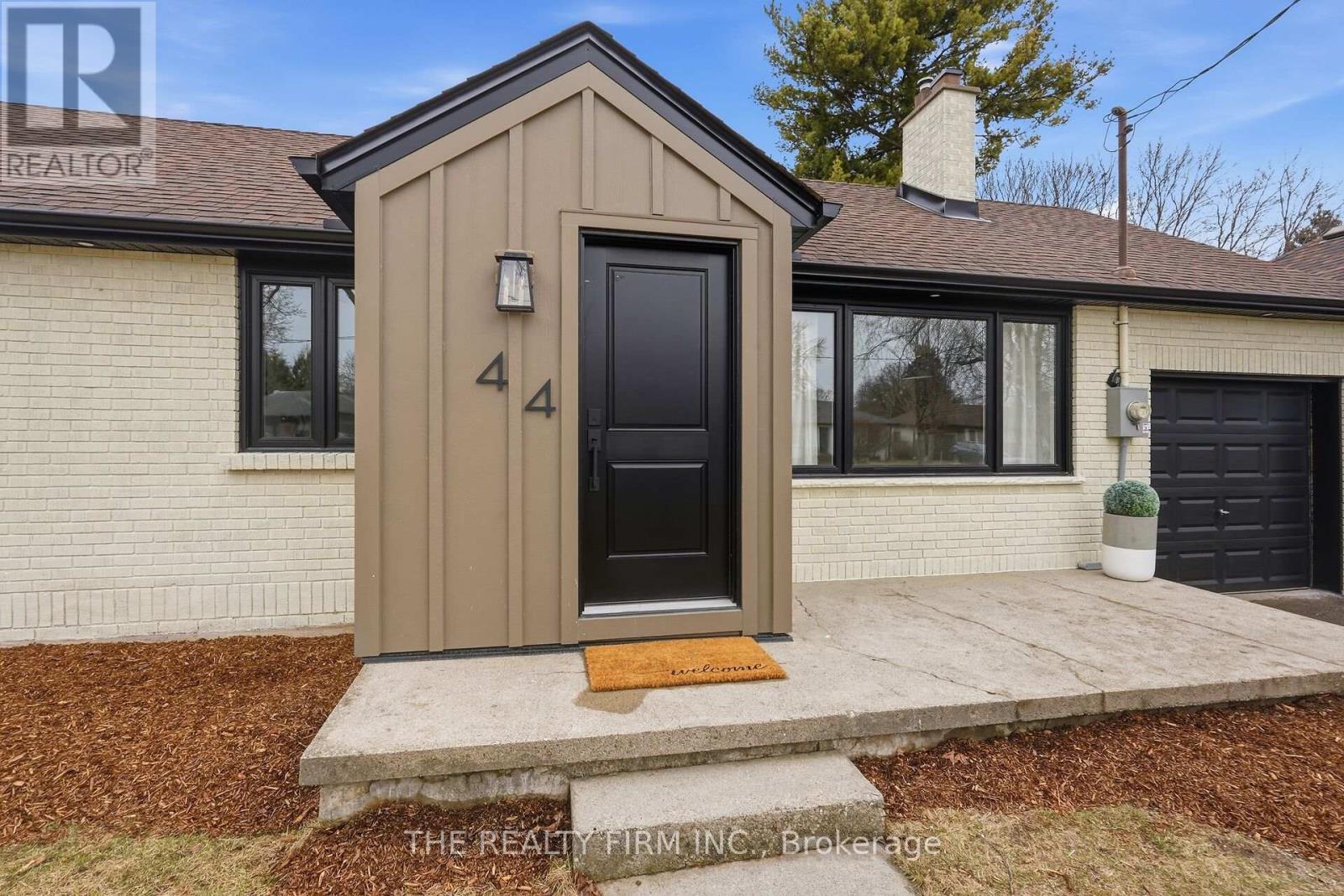 44 David Street, London South, Ontario  N6P 1B3 - Photo 4 - X12929466