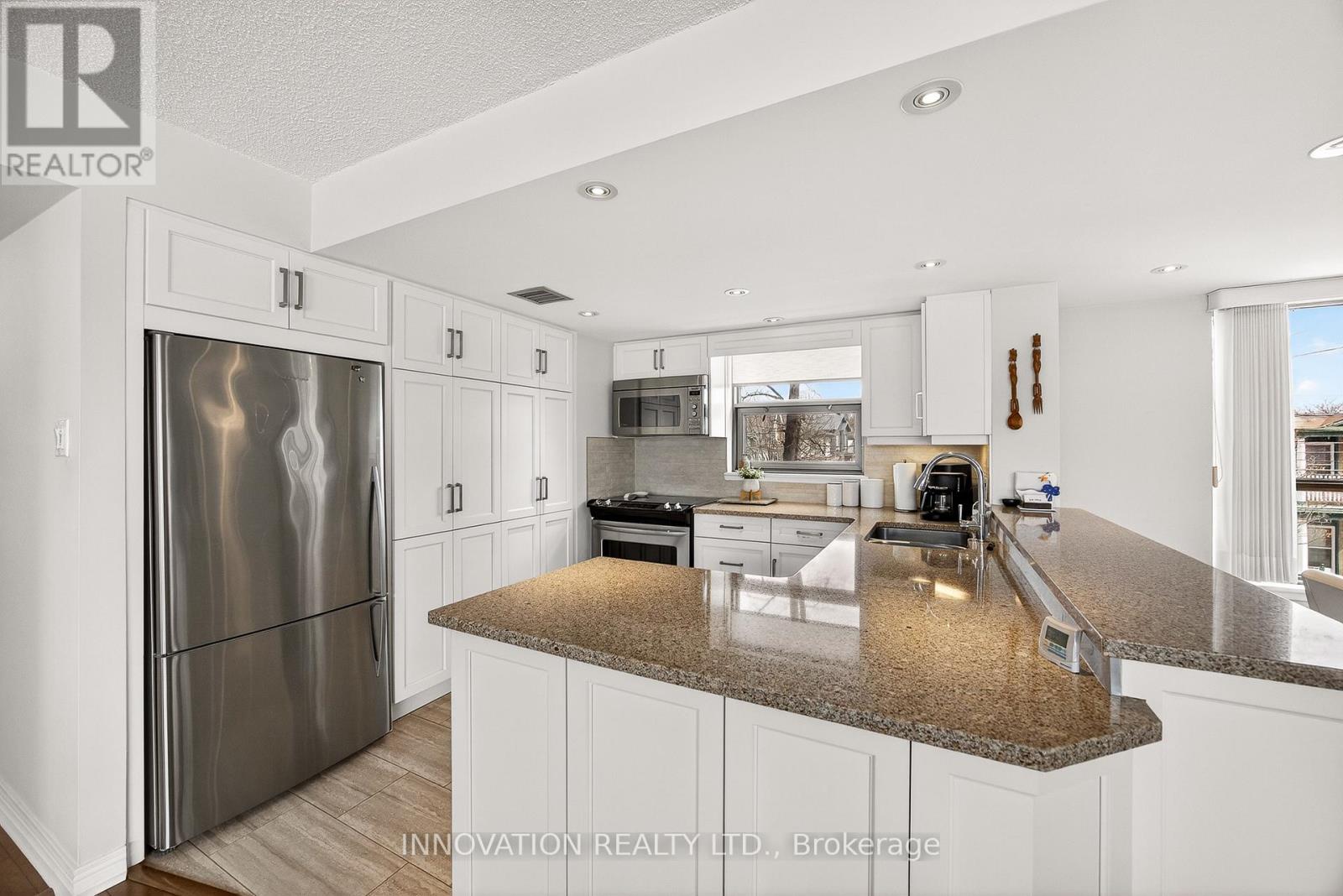 204 - 30 Charlevoix Street, Ottawa, Ontario  K1L 8K5 - Photo 12 - X12929250