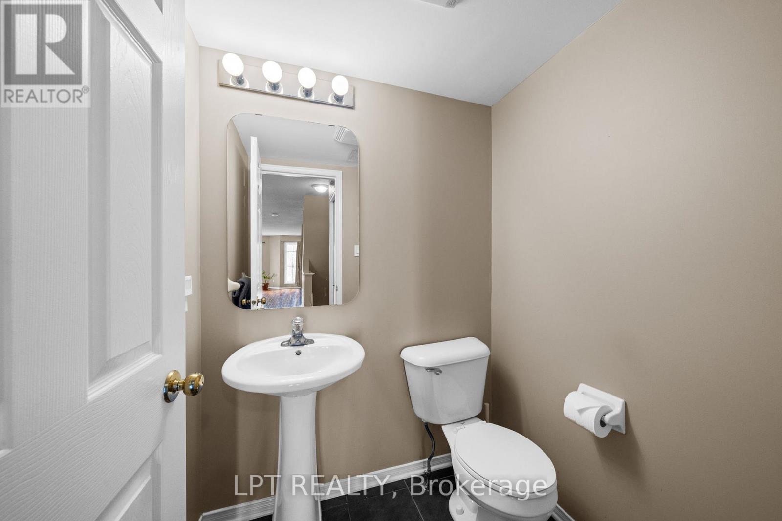 . - 902 Longfields Drive, Ottawa, Ontario  K2J 5K6 - Photo 18 - X12929356