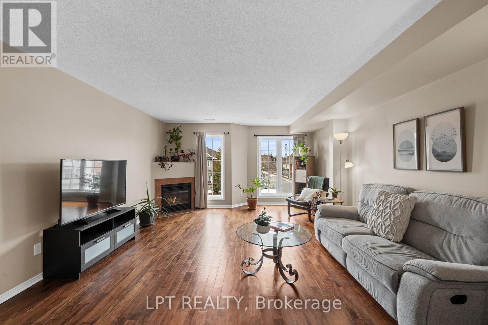 . - 902 Longfields Drive, Ottawa, Ontario  K2J 5K6 - Photo 23 - X12929356