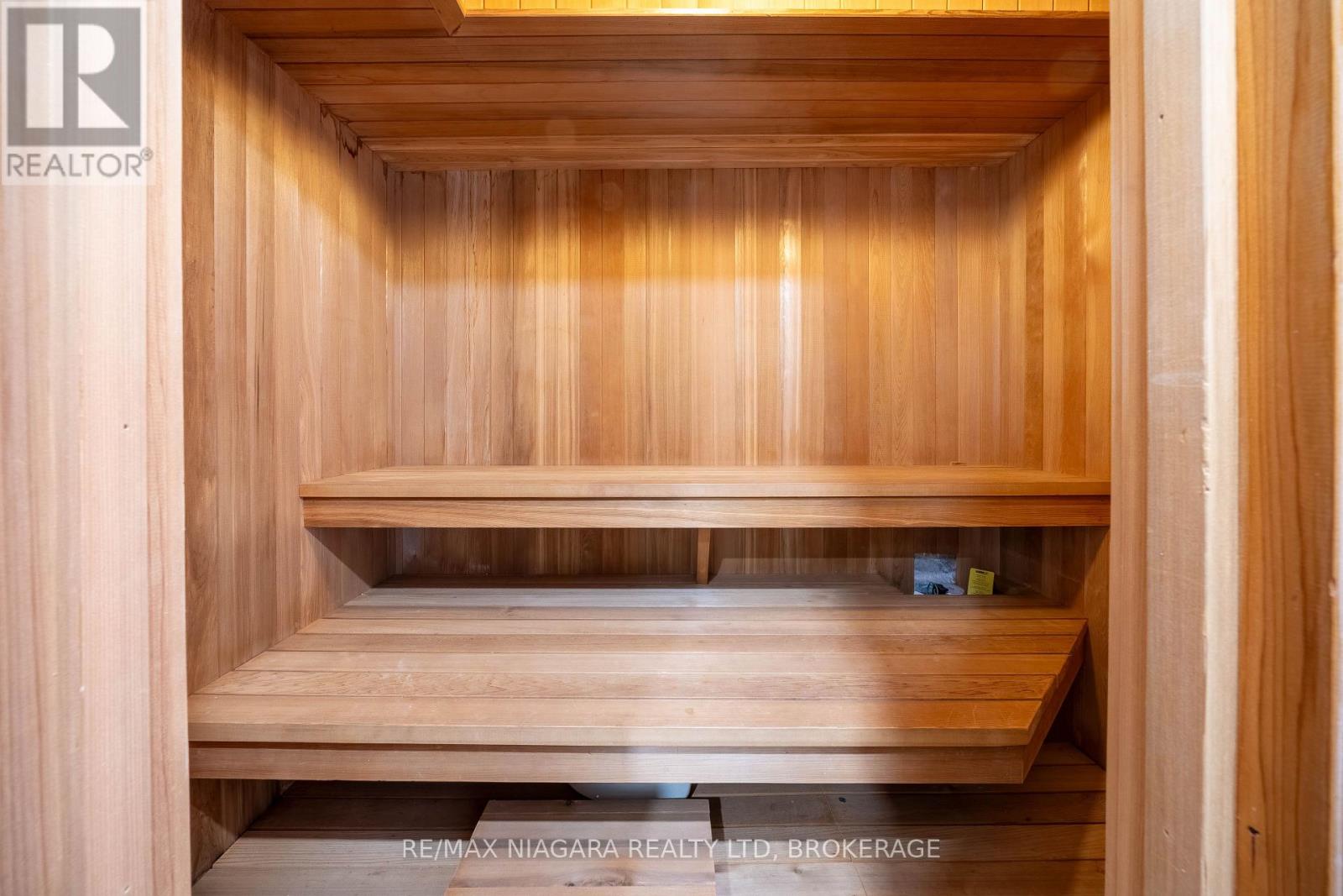 18 Mountbatten Road, Toronto, Ontario  M9P 1Z2 - Photo 47 - W12929252