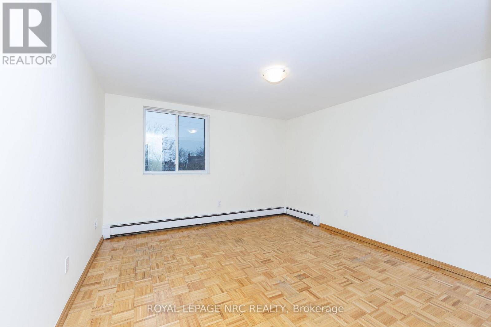 209 - 264 Grantham Avenue, St. Catharines, Ontario  L2M 5B5 - Photo 17 - X12929234