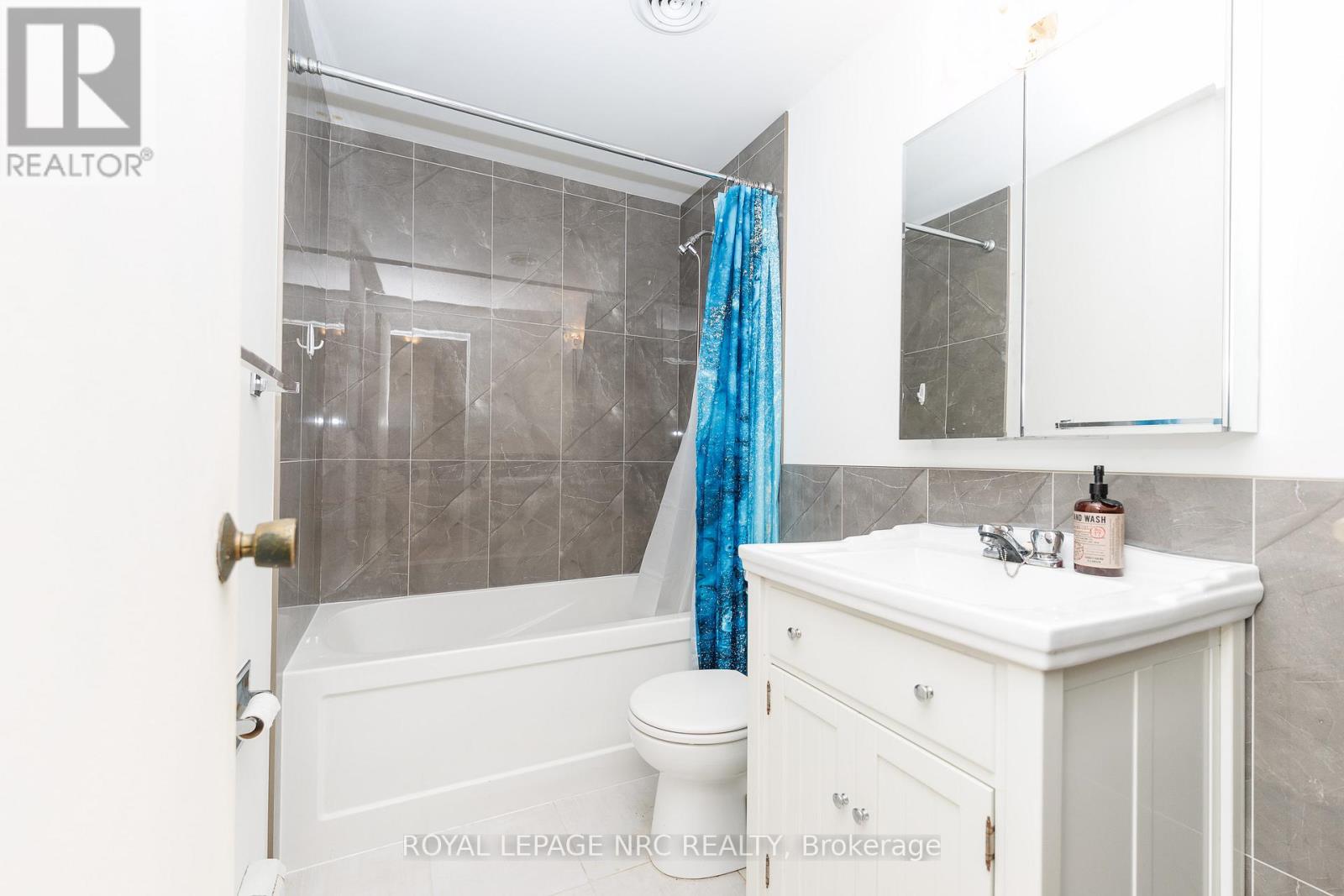 209 - 264 Grantham Avenue, St. Catharines, Ontario  L2M 5B5 - Photo 19 - X12929234