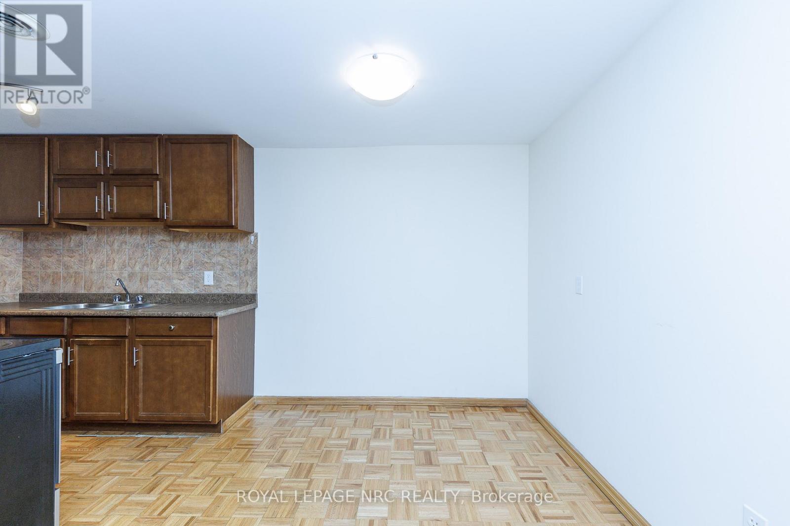 209 - 264 Grantham Avenue, St. Catharines, Ontario  L2M 5B5 - Photo 8 - X12929234