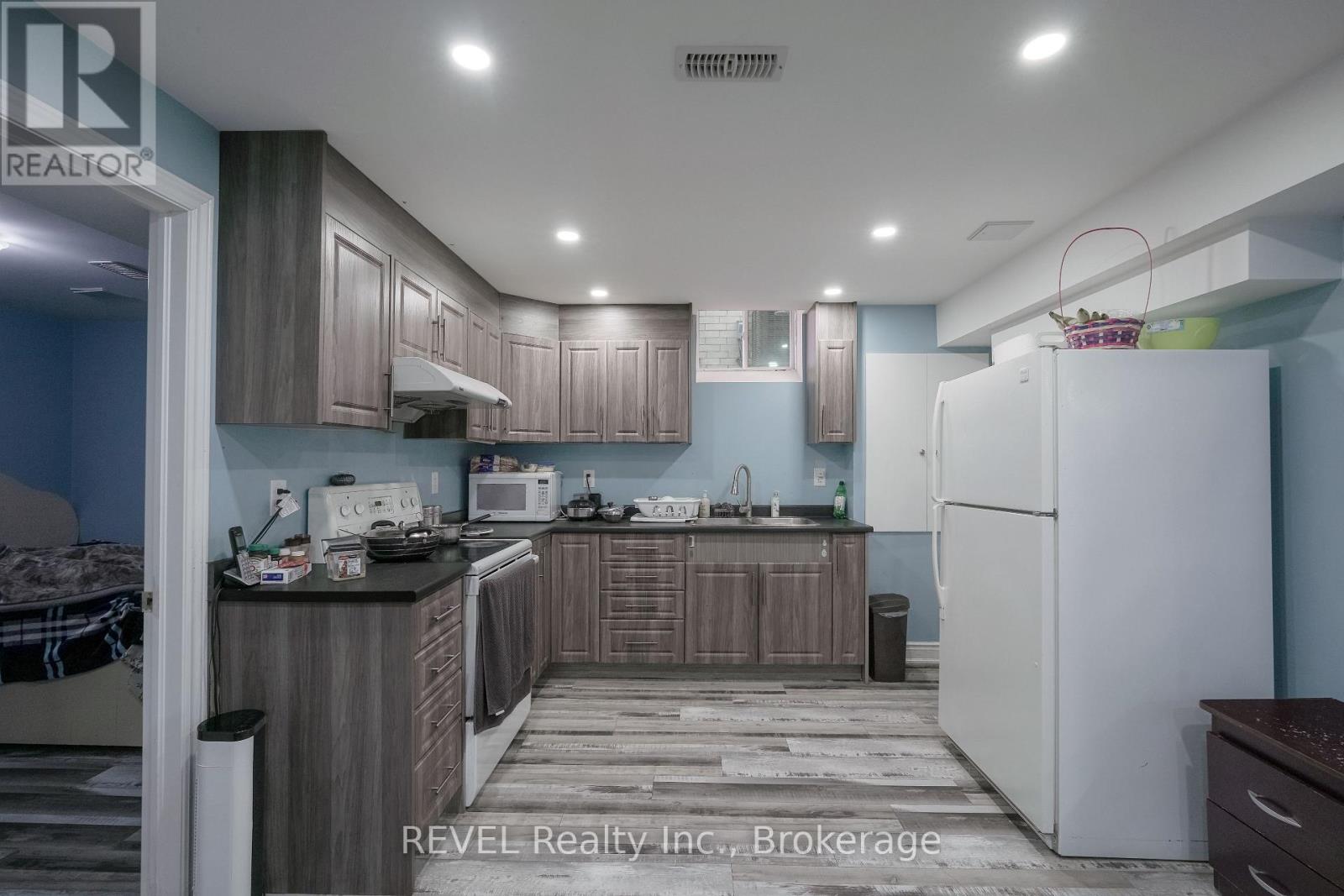 795 Queenston Boulevard, Woodstock, Ontario  N4T 0N1 - Photo 32 - X12929272