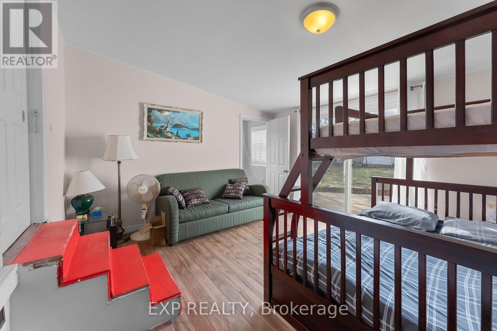 5958 Summer Street, Niagara Falls, Ontario  L2G 1M3 - Photo 16 - X12929338