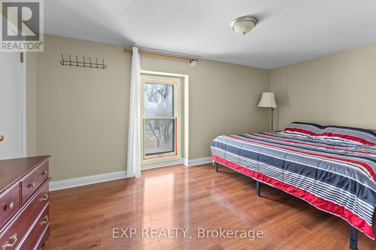 5958 Summer Street, Niagara Falls, Ontario  L2G 1M3 - Photo 18 - X12929338